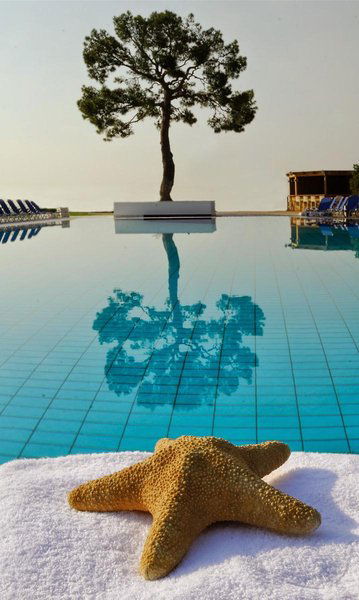 Hotel Kinetta Beach Resort & Spa