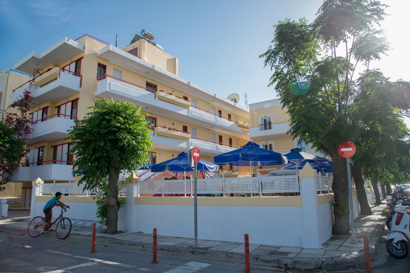Hotel Erato Studios & Apartments