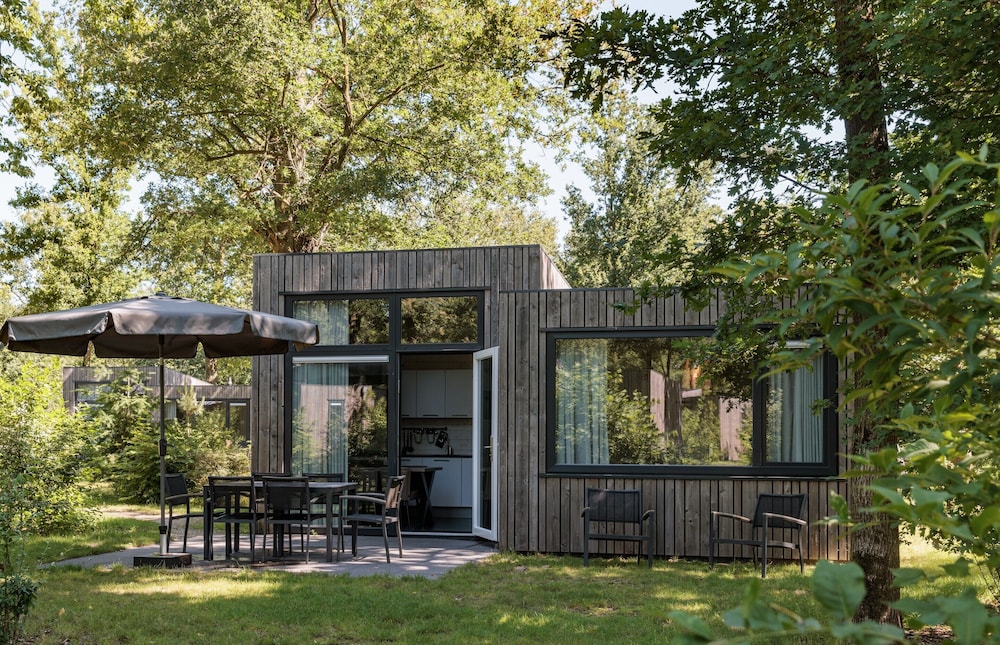 Hotel Lodge In Schaijk With Garden Terrace