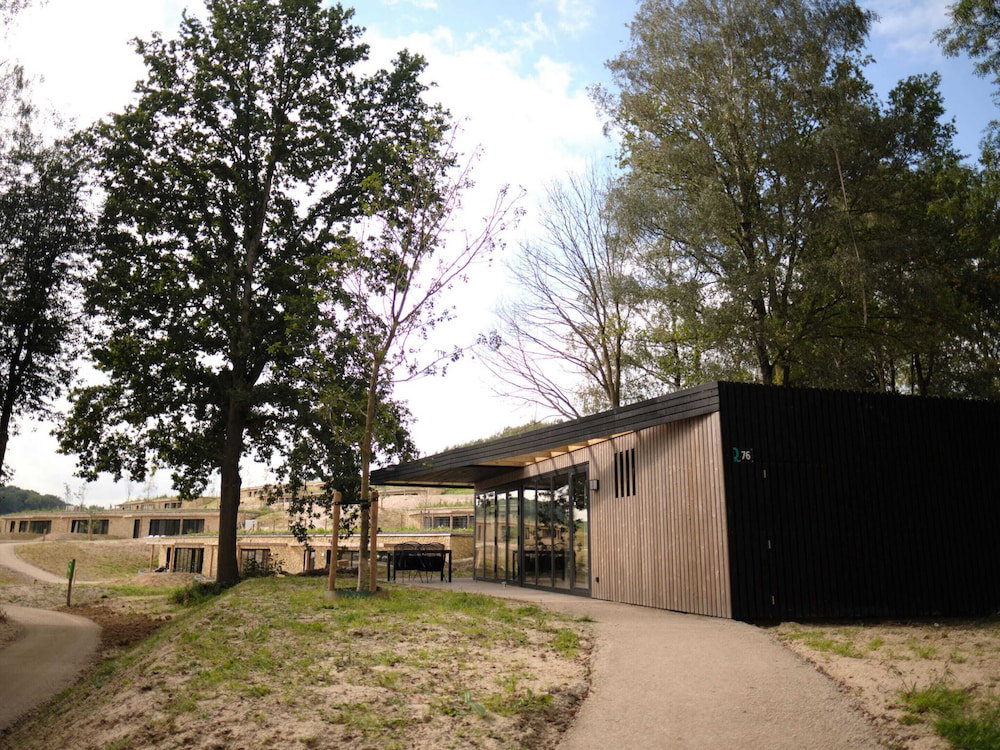 Hotel Beautiful Lodge In Gulpen With Garden