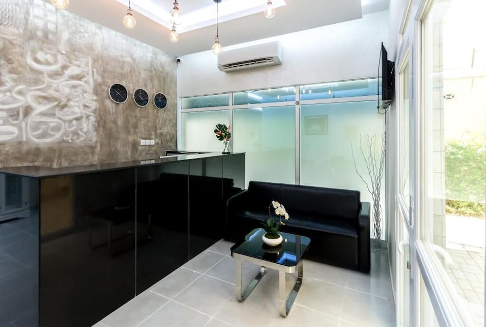 Hotel Al Jisr Hotel