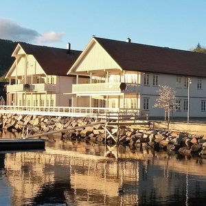 Hotel Tingvoll Fjordhotell cazare Tingvoll
