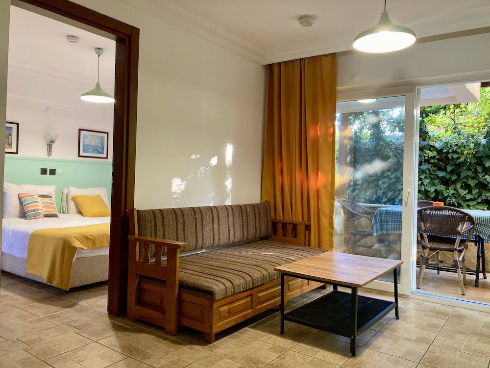 Ten Apart Otel