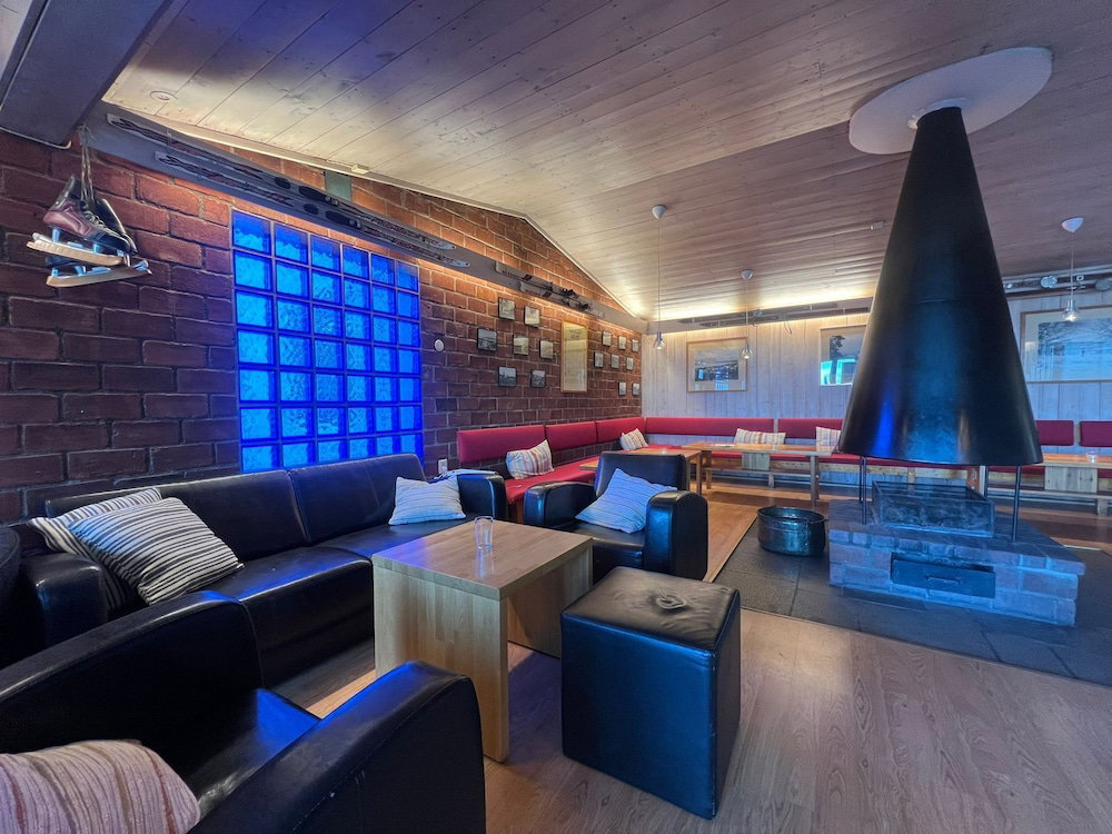 Hotel Hovdetun - Gjøvik Vandrerhjem - Hostel