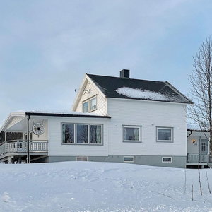Hotel 9 Person Holiday Home In Svensby cazare Lyngseidet