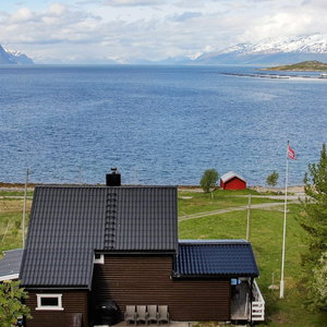 Hotel 10 Person Holiday Home In Lyngseidet cazare Lyngseidet
