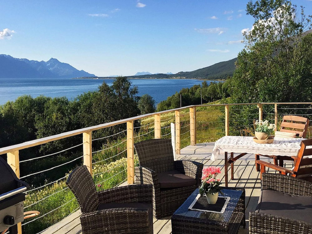 Hotel 4 Star Holiday Home In Olderdalen