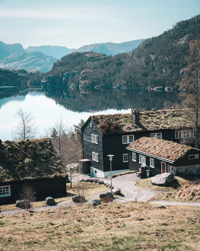 Hotel Preikestolen Basecamp