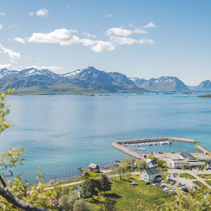 Hotel Yttersia Base cazare Gryllefjord
