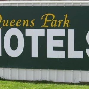 Hotel Queens Park Motels cazare Gladstone