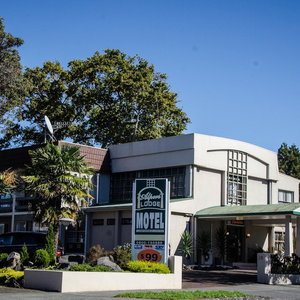 Hotel Alpers Lodge & Conference Centre cazare Epsom