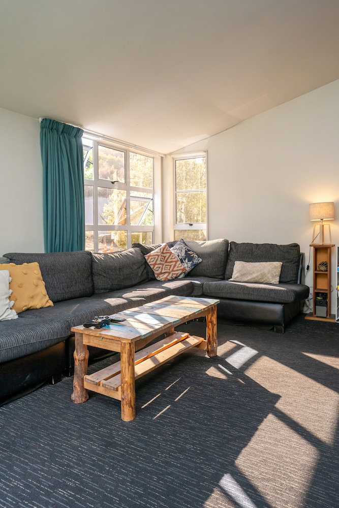 Hotel Haka House Queenstown