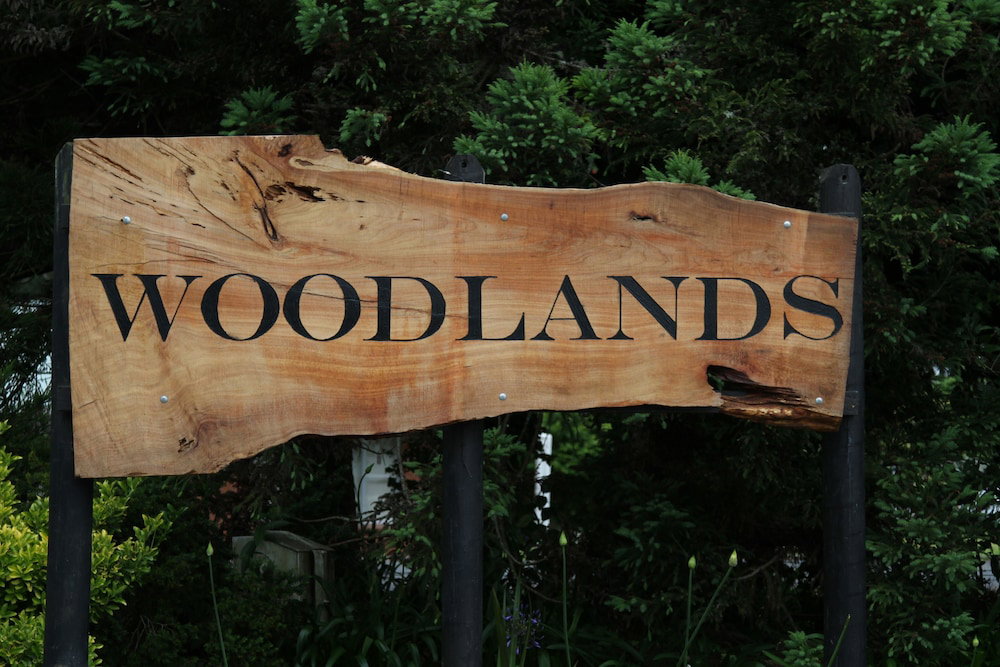 Hotel Woodlands Motel & Conference Venue