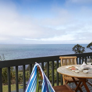 Hotel Tipi And Bob's Waterfront Lodge cazare Turangi