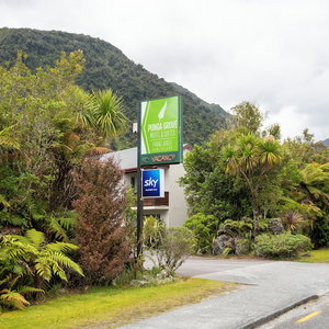 Hotel Punga Grove cazare Waikowhai