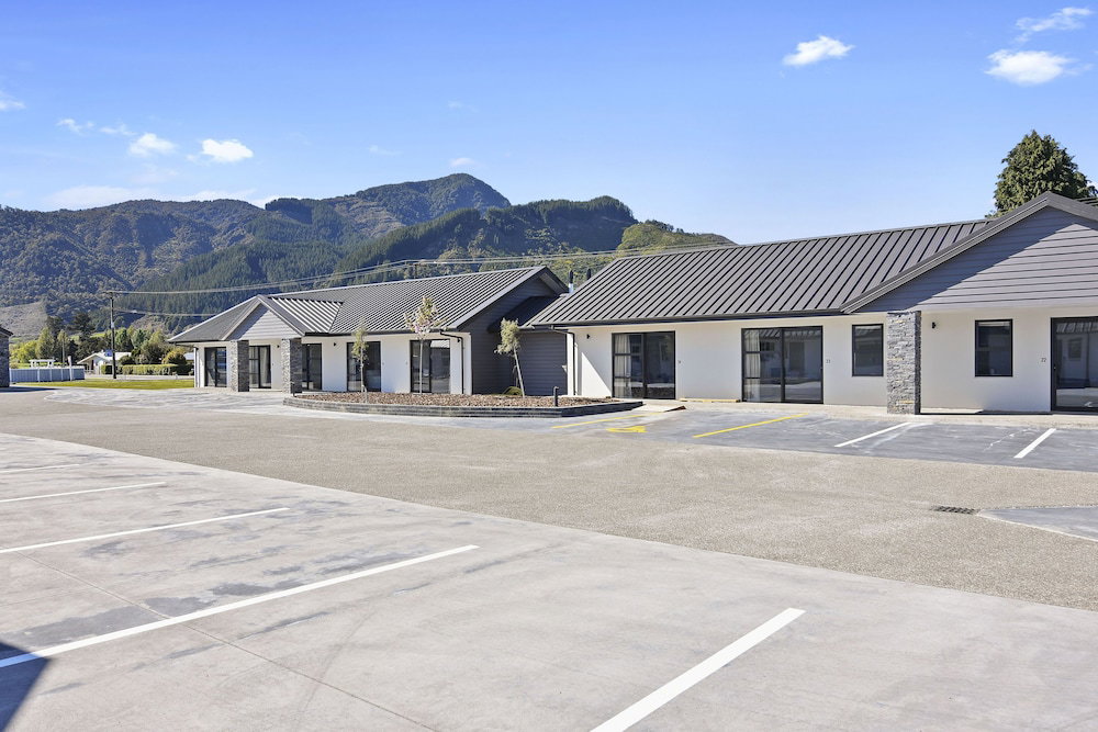 Hotel Grand Suites Murchison