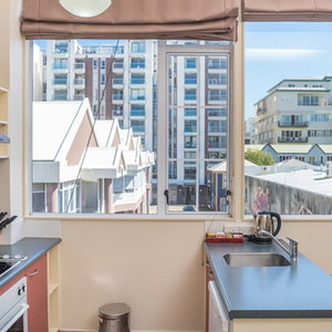 Hotel Courtenay Village cazare Te Aro
