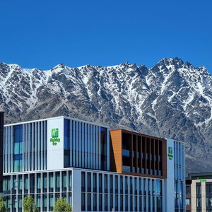 Hotel Holiday Inn Queenstown Remarkables Park By Ihg cazare Frankton