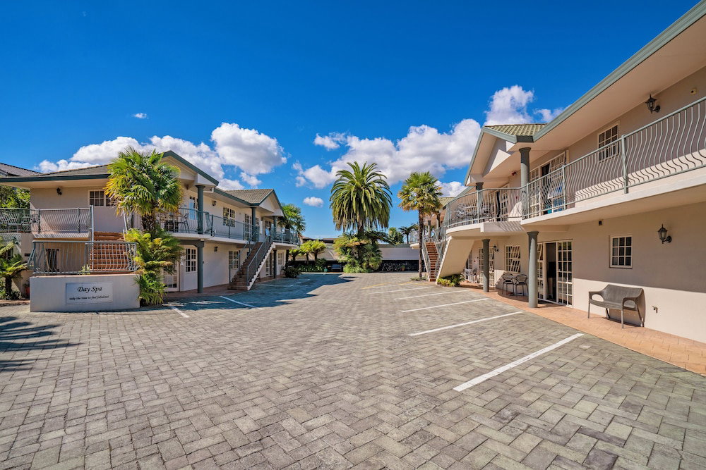 Hotel Silver Fern Rotorua Suites & Spa