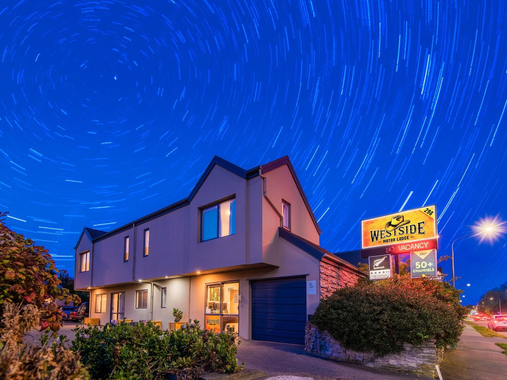 Hotel 298 Westside Motor Lodge