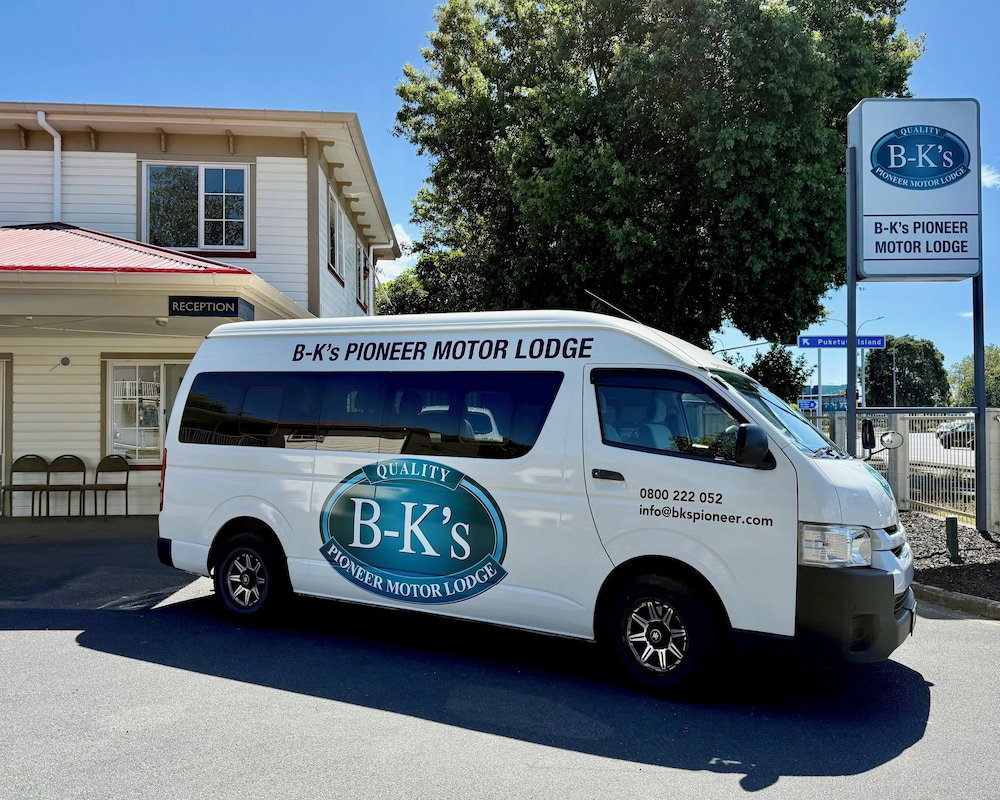 Hotel Bk's Pioneer Motel