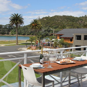 Hotel Crowsnest Apartments cazare Whitianga