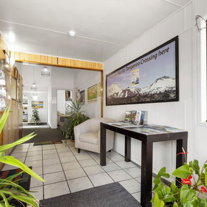 Hotel Manowhenua Lodge - Hostel cazare Turangi