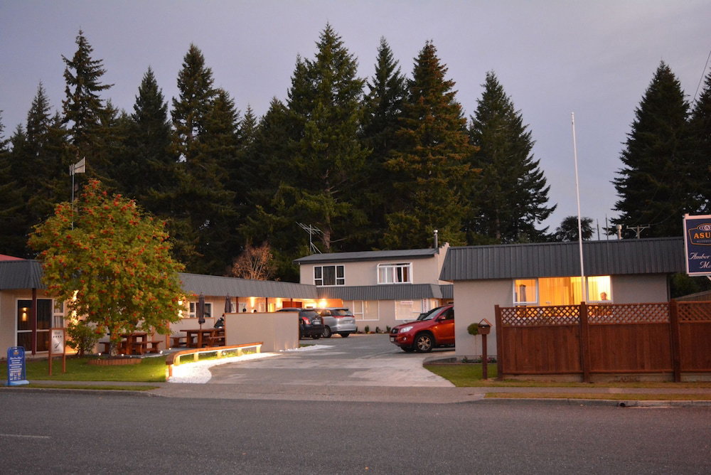 Hotel Amber Court Motel