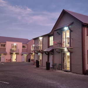 Hotel The Mews Oamaru cazare Oamaru