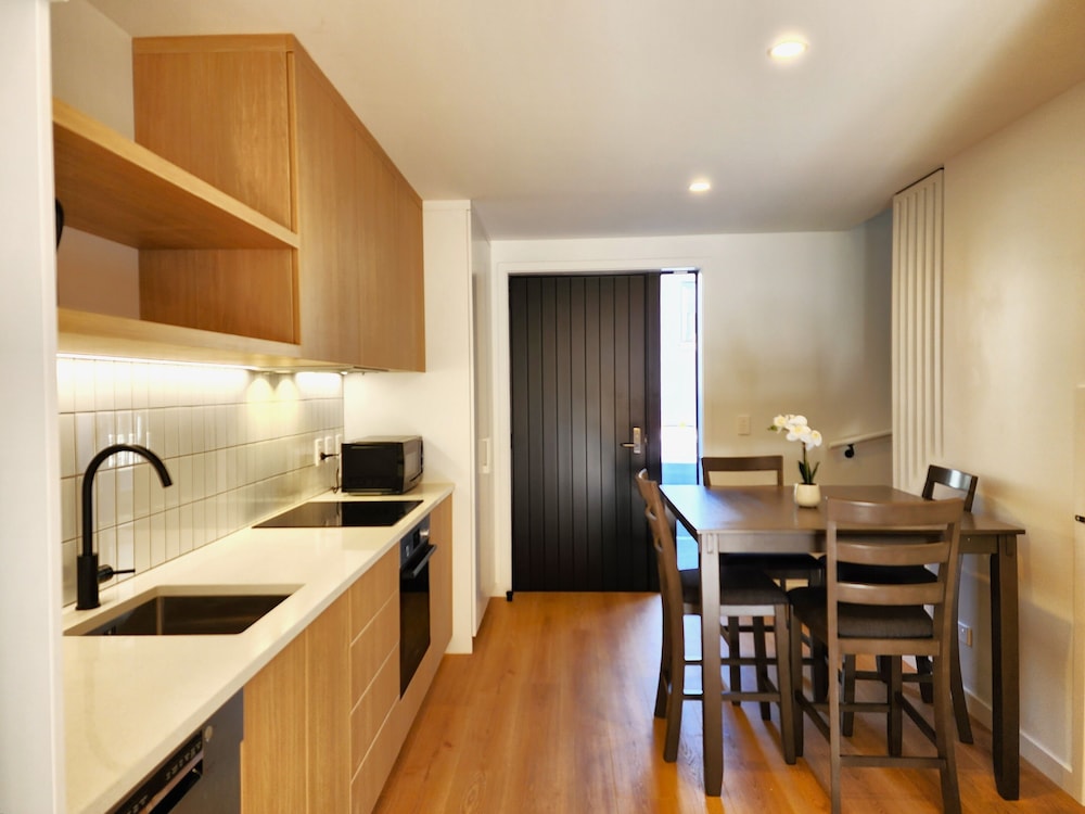 Hotel U Suites On Trieste Way