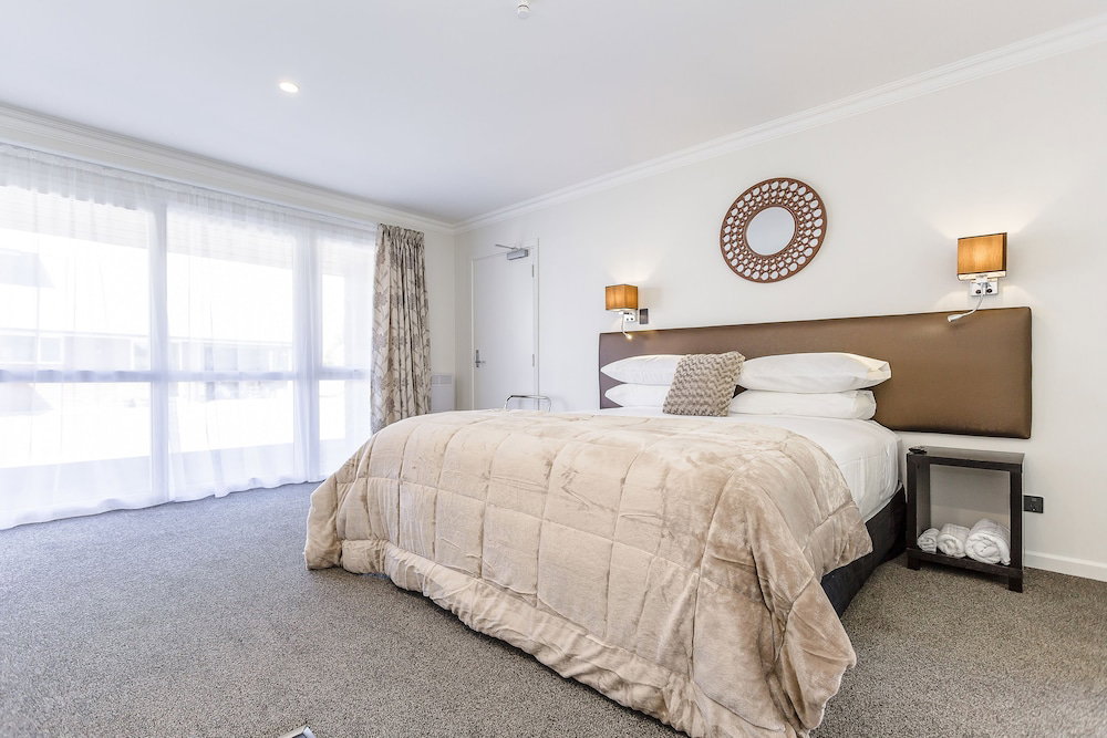 Hotel Superior Dunedin Apartments