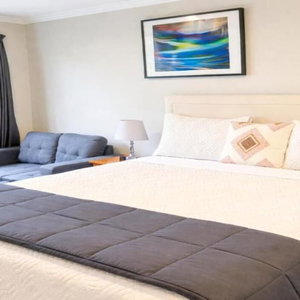 Hotel Stylish Tawa Retreat cazare Tawa