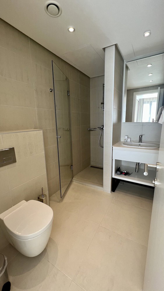 Hotel Sunraf Luxe Apartments