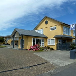 Hotel Monarch Motel cazare Hawthorndale