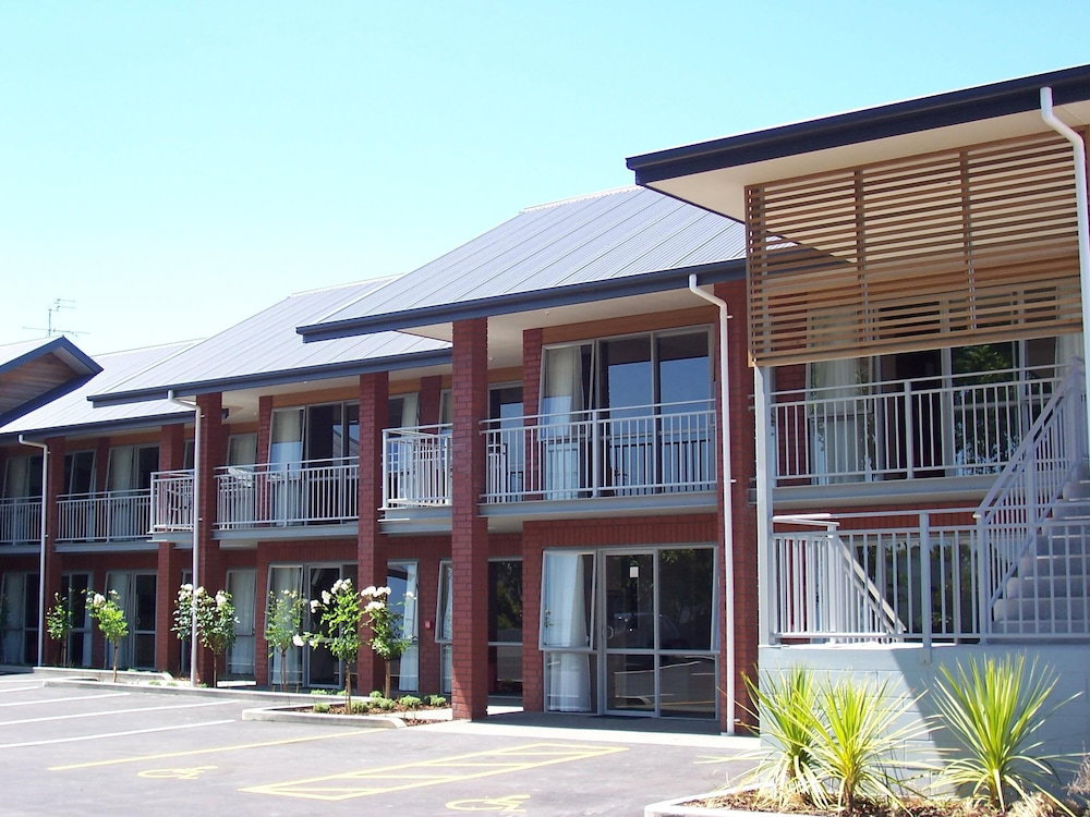 Hotel Cranford Oak Motel