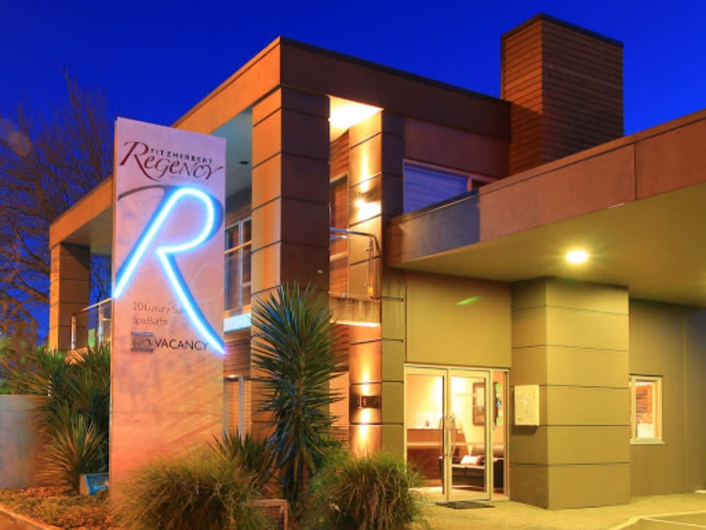 Hotel Fitzherbert Regency Motor Lodge