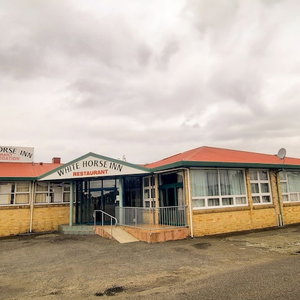 Hotel White Horse Inn Restaurant & Motel cazare Awapuni