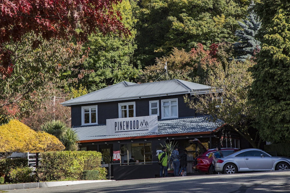 Hotel Pinewood Queenstown