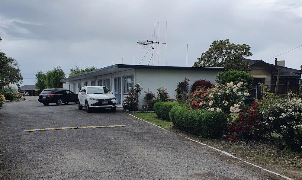 Hotel Brooklyne Motel Sanson