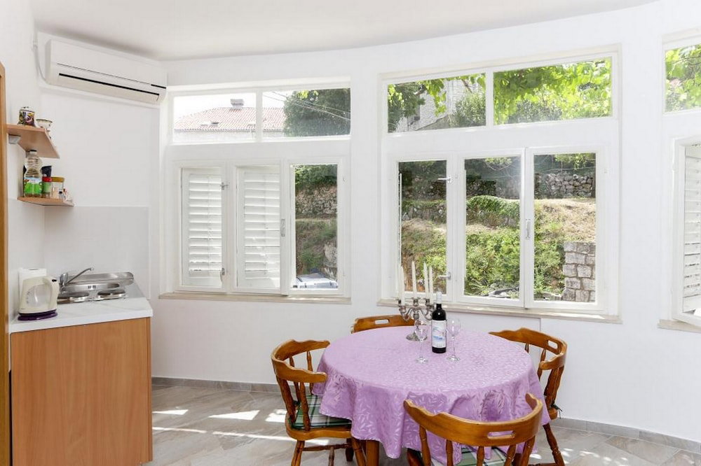 Apartments Sisic