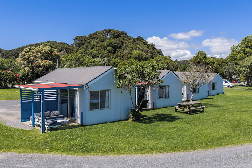 Hotel Waitangi Holiday Park