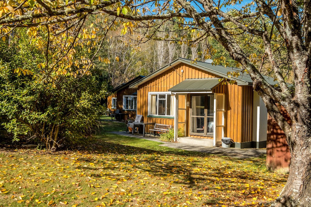 Hotel Alpine Adventure Holiday Park