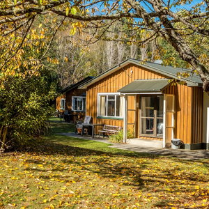 Hotel Alpine Adventure Holiday Park cazare Hanmer Springs