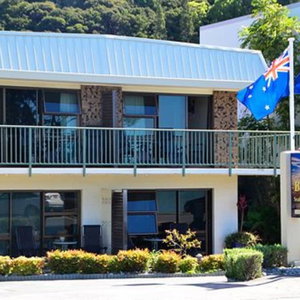 Hotel Bay Sands Seafront Studios cazare Paihia