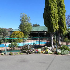 Hotel Commodore Court Motel cazare Springlands