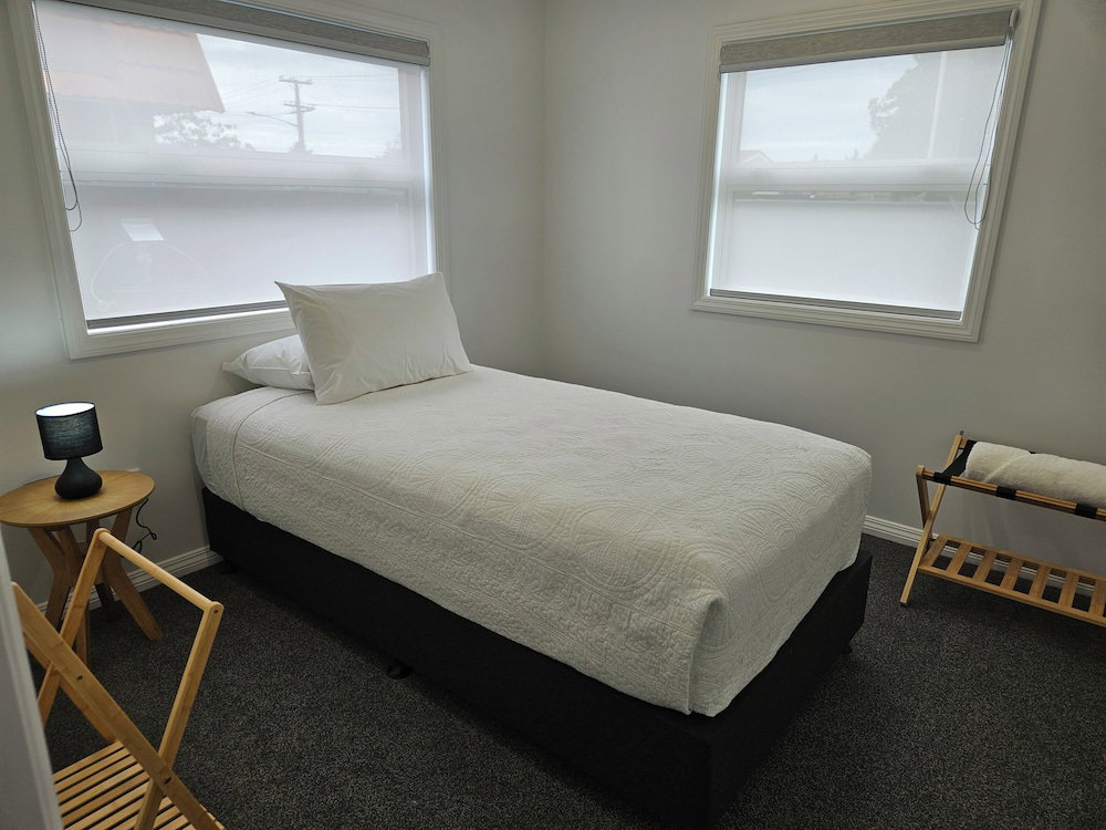Hotel Redwood Apartments