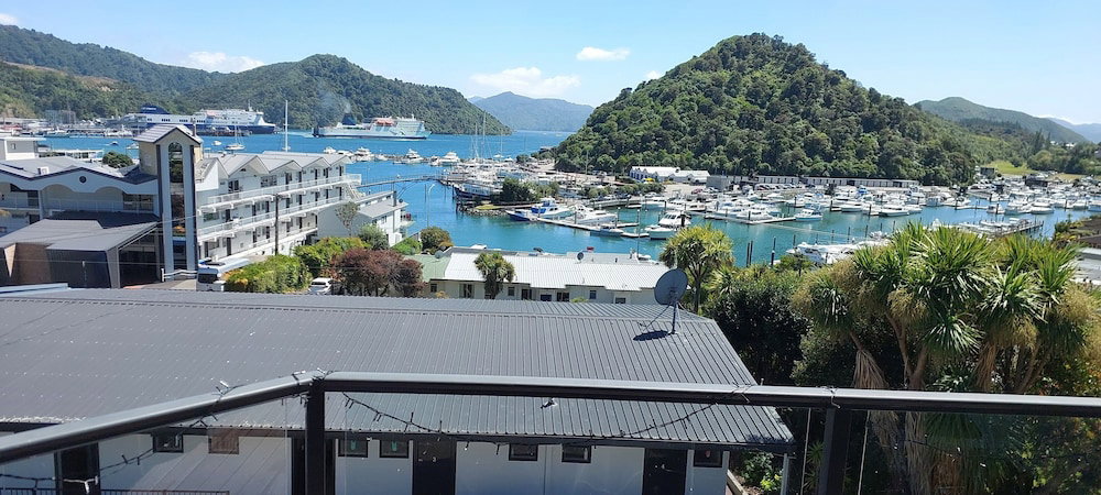 Hotel Harbour View Motel