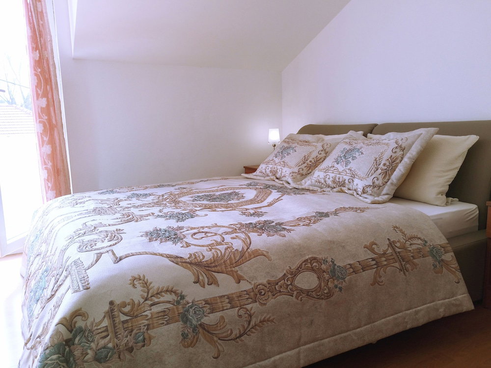 Adria Apartments