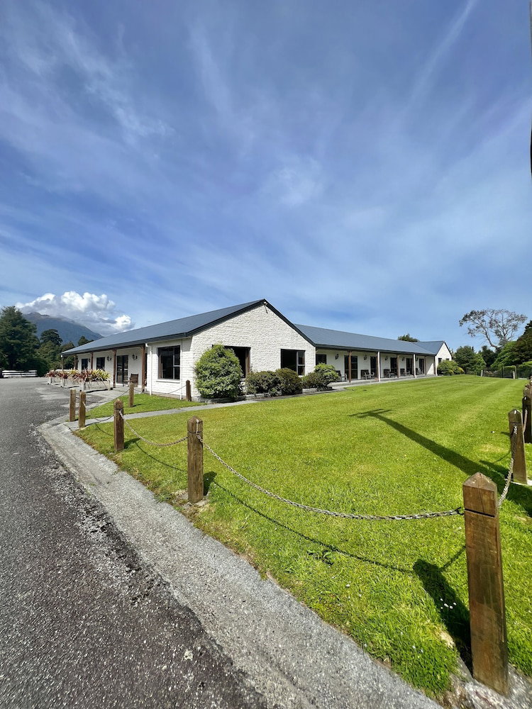 Hotel Mt Cook View Motel - Fox Glacier