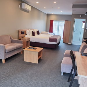 Hotel Cornwall Motor Lodge cazare West End